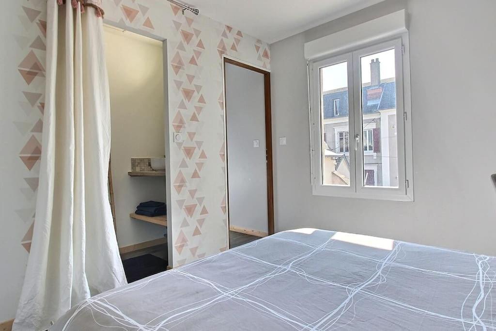 Appartement T2 Independant Au Coeur De La Ville Bourges Exterior foto